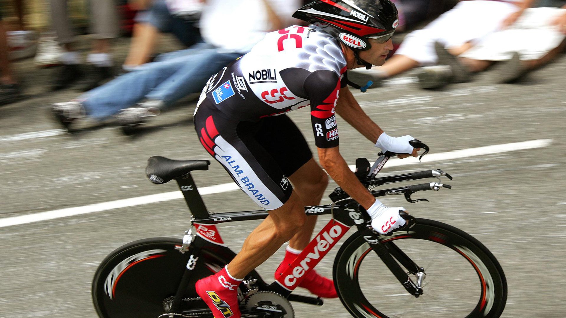 体育新闻中心发布运动员防伤病训练指导手册目录，运动员损伤的预防措施有哪些