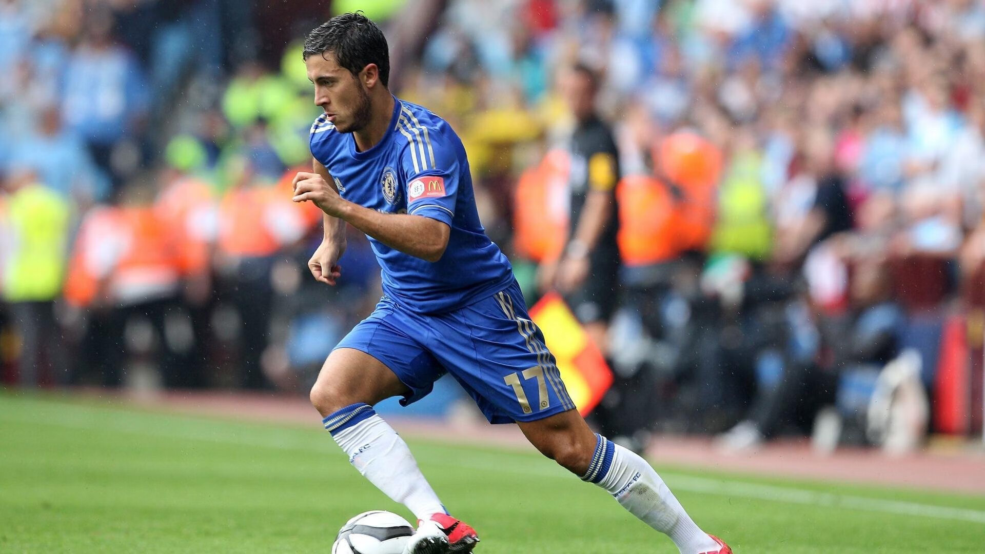 英超激烈角逐，豪门势均力敌